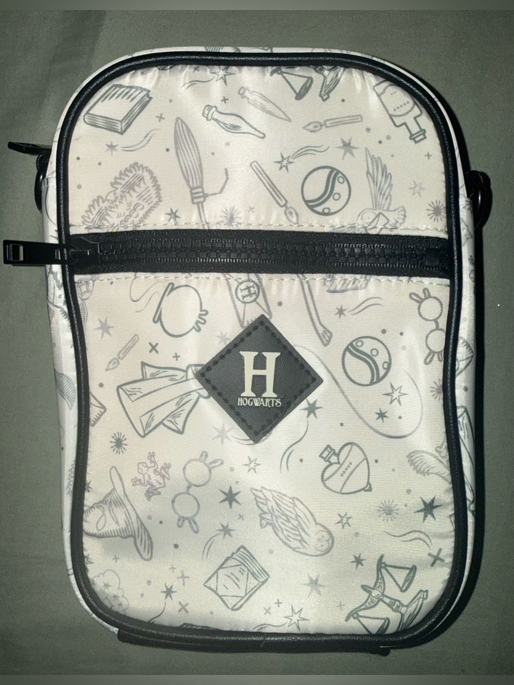 Hogwarts White Patterned Crossbody Bag for women